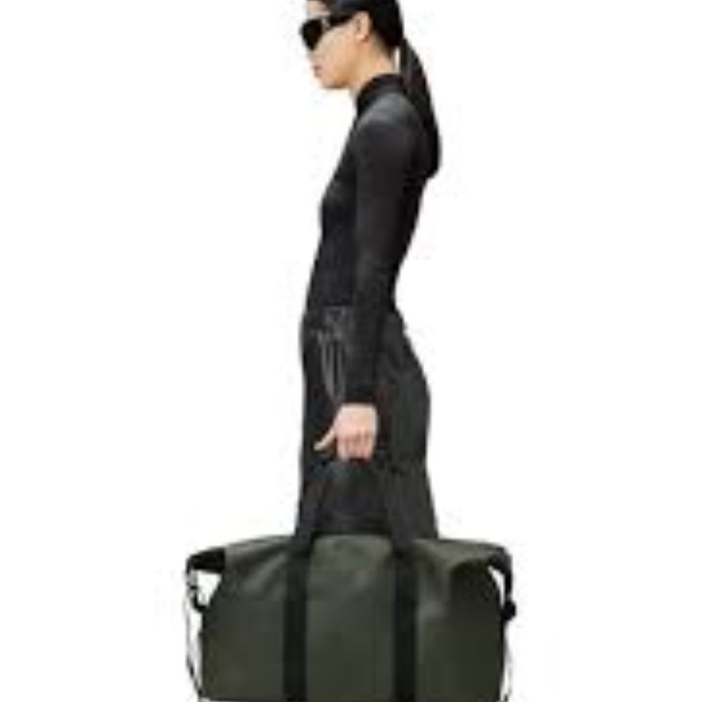 NWT: Rains Weekend Bag - Picture 2 of 6